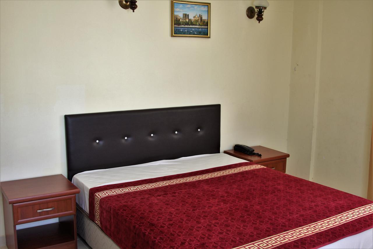 Kasgar Court Hotel Agia Varvara Luaran gambar