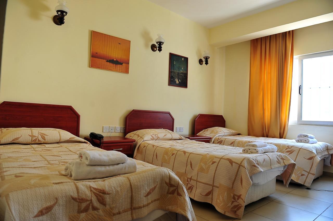 Kasgar Court Hotel Agia Varvara Luaran gambar