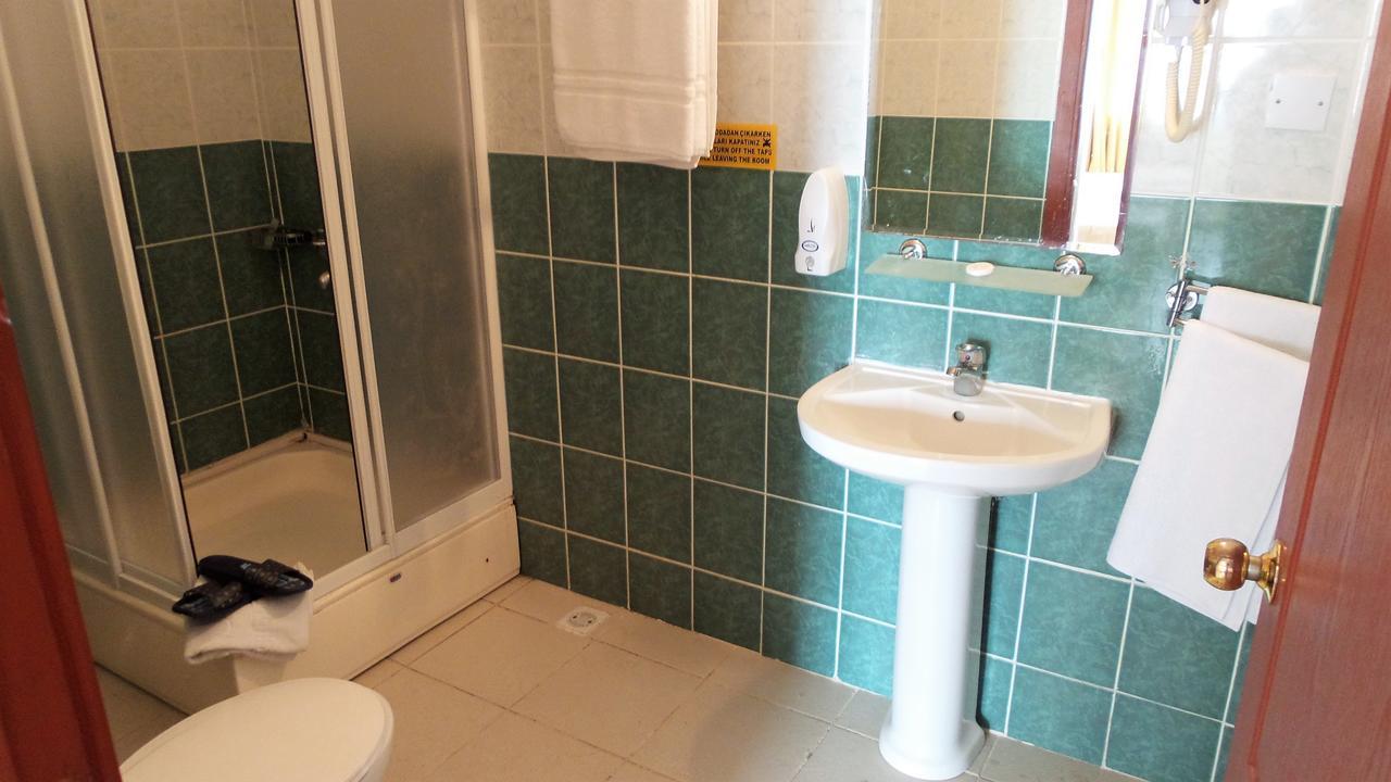 Kasgar Court Hotel Agia Varvara Luaran gambar