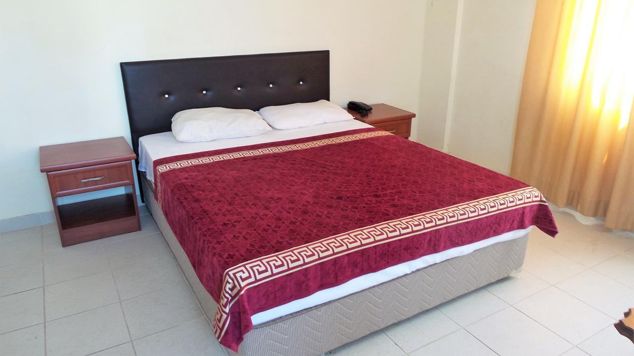 Kasgar Court Hotel Agia Varvara Luaran gambar